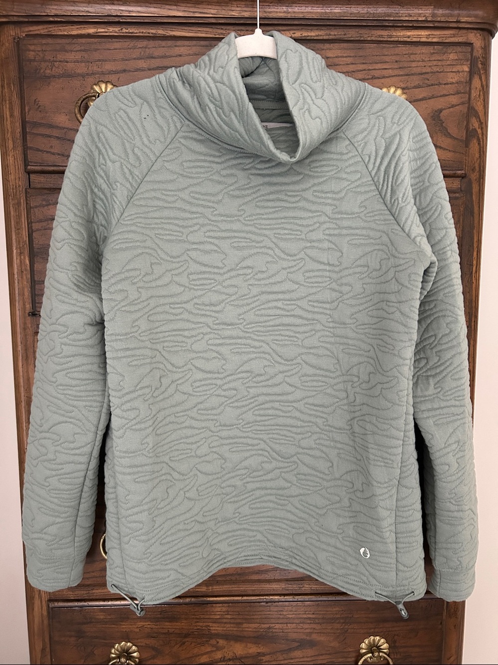 The American Outdoorsman for Women Quilted Cowl Neck in Sage Green, Size M